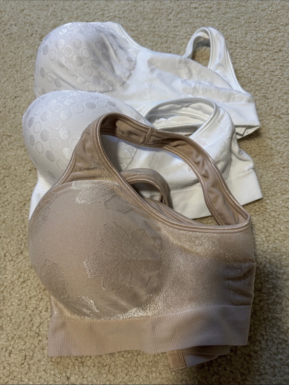 Bali Seamless Wireless Comfort Revolution Bras - White & Nude